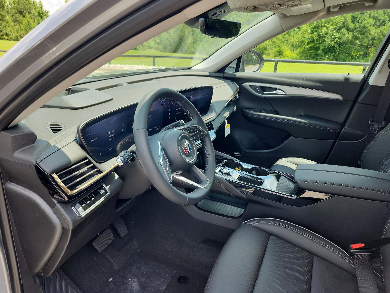 New 2025 Buick Envision Avenir image 13