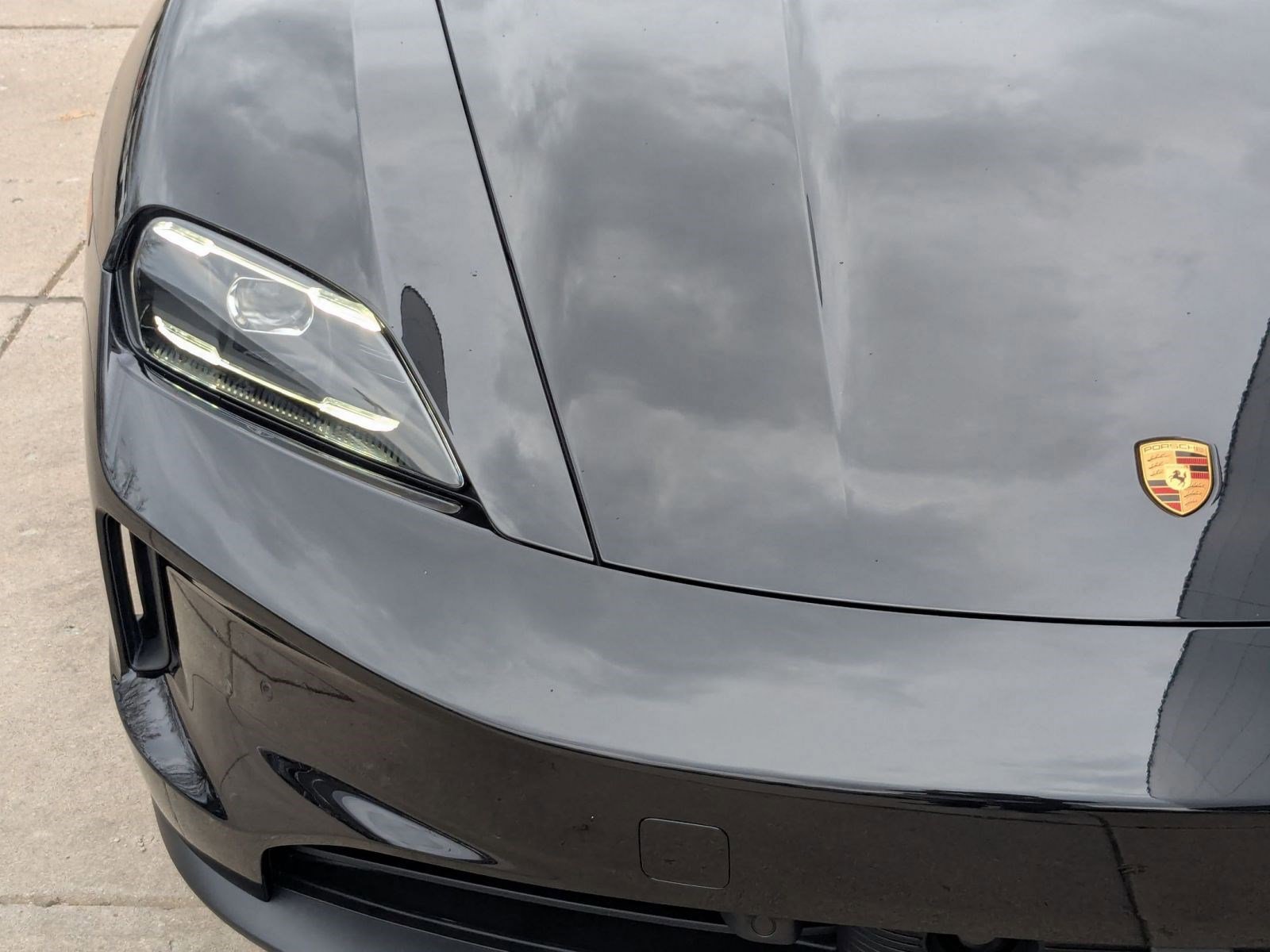 New 2026 Porsche Taycan image 12