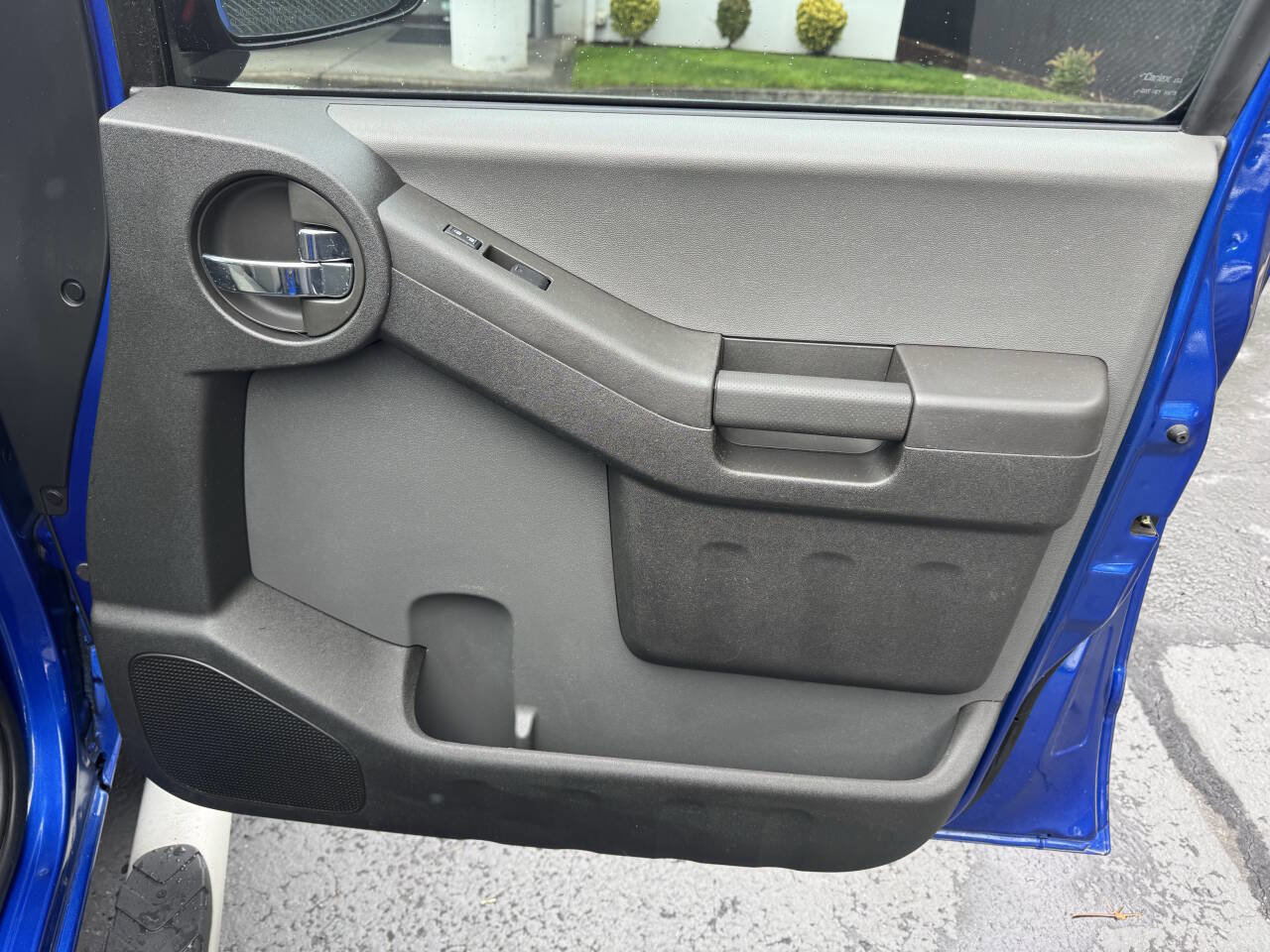 Used 2015 Nissan Xterra X image 15