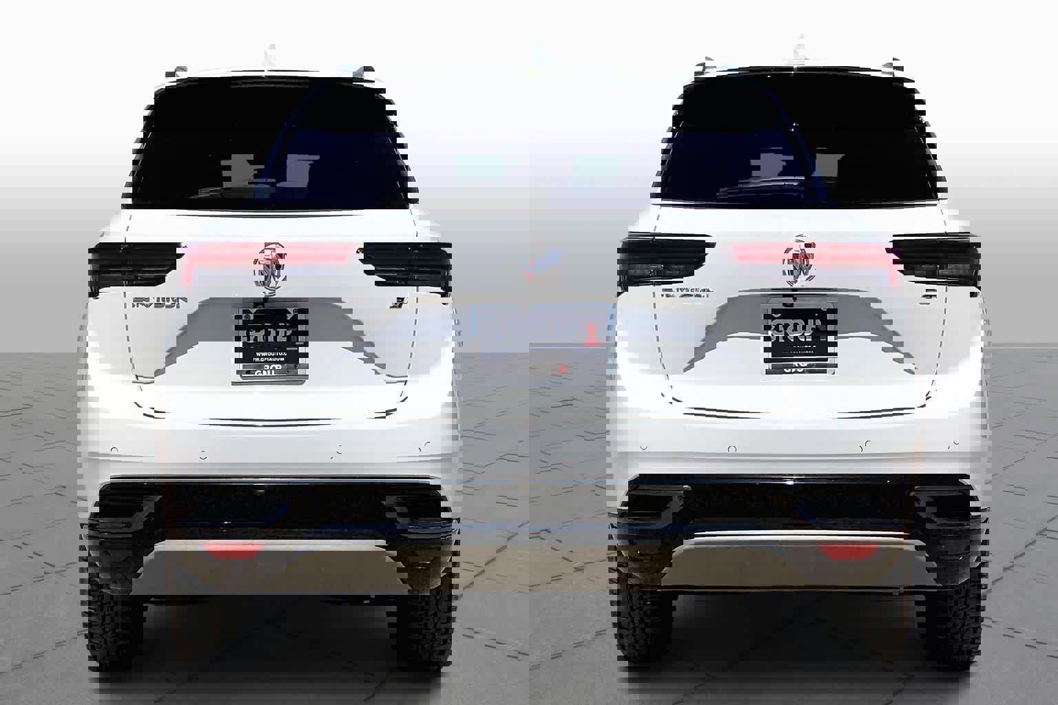 Used 2022 Buick Envision Essence w/ Sport Touring Package FWD image 5