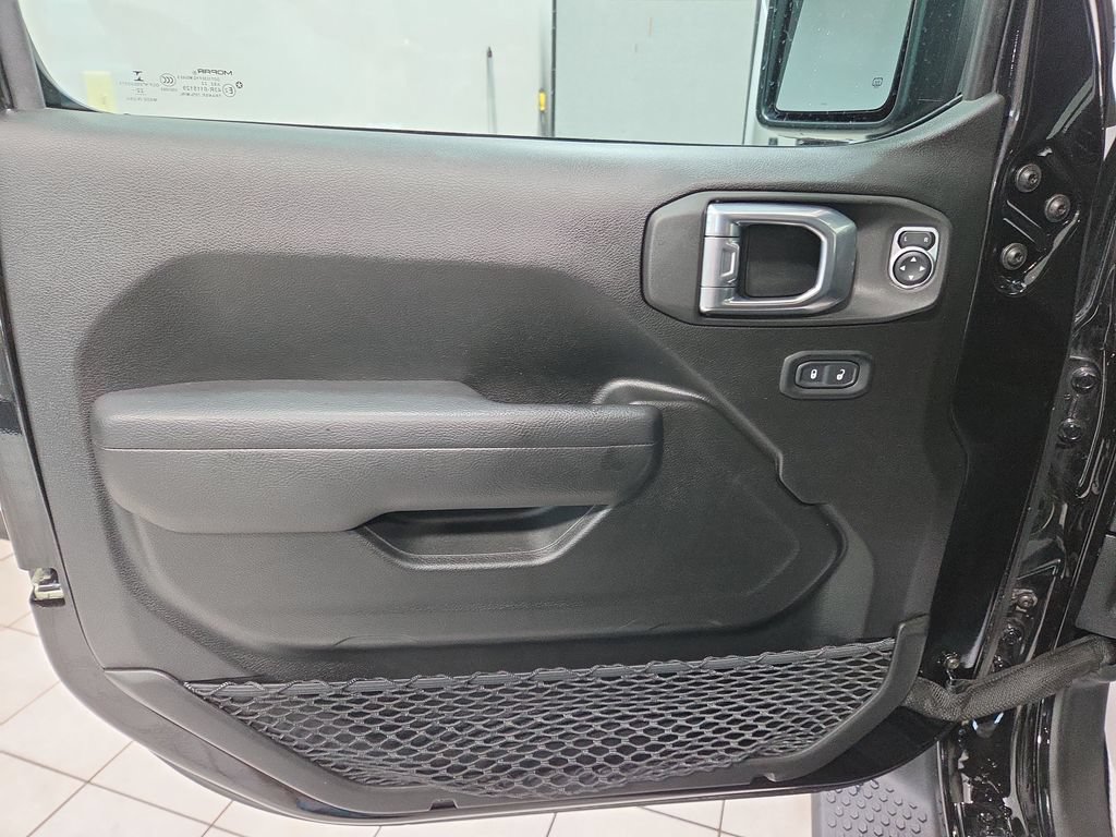 Used 2023 Jeep Wrangler Sport AWD/4WD image 21