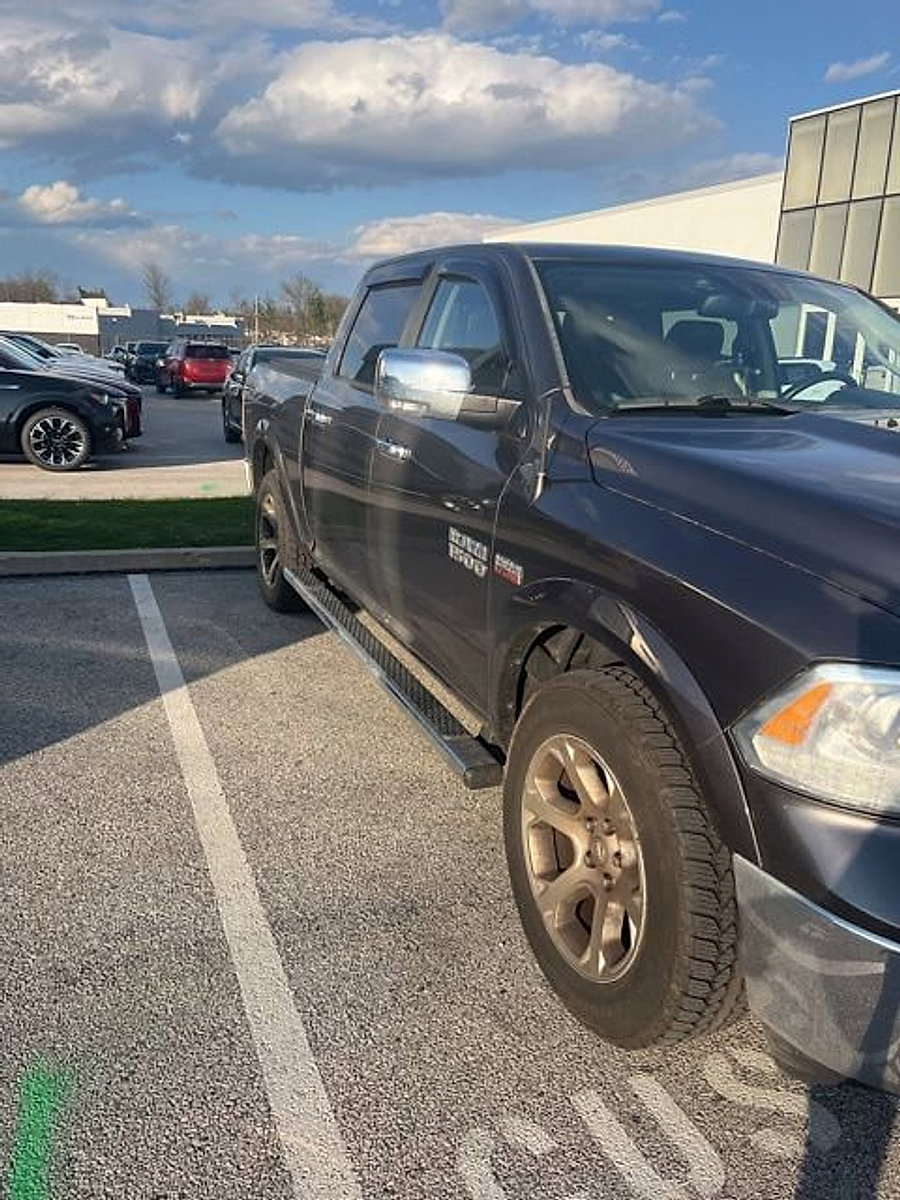 Used 2016 RAM 1500 Laramie w/ Convenience Group image 6