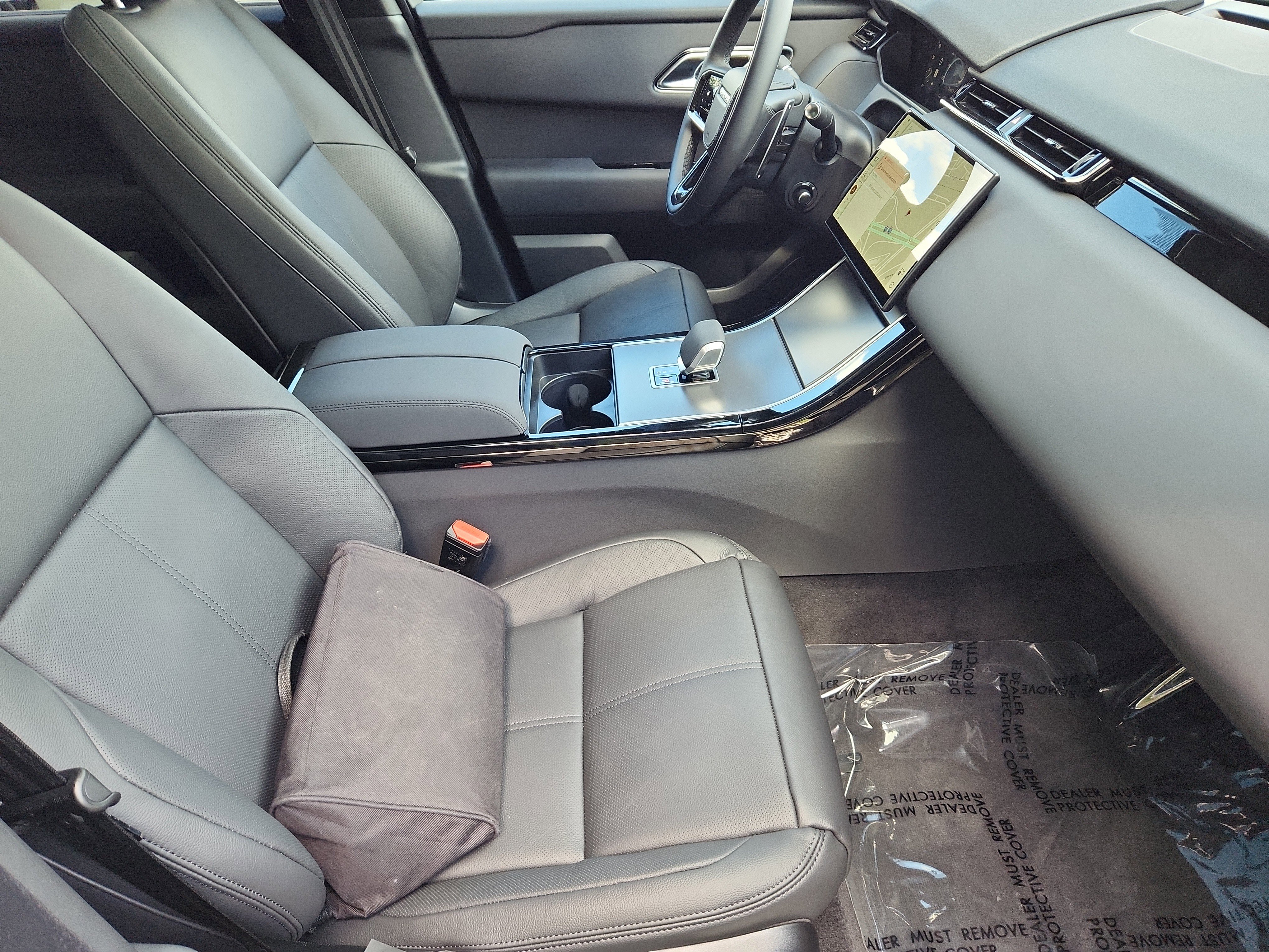 Used 2026 Land Rover Range Rover Velar S image 3