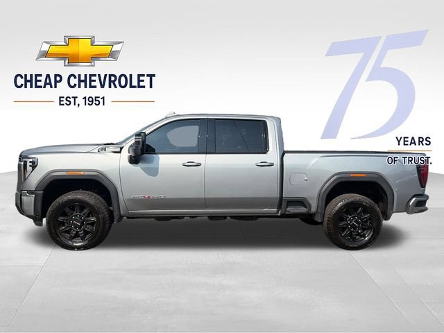 Used 2025 GMC Sierra 2500 AT4 AWD/4WD image 2