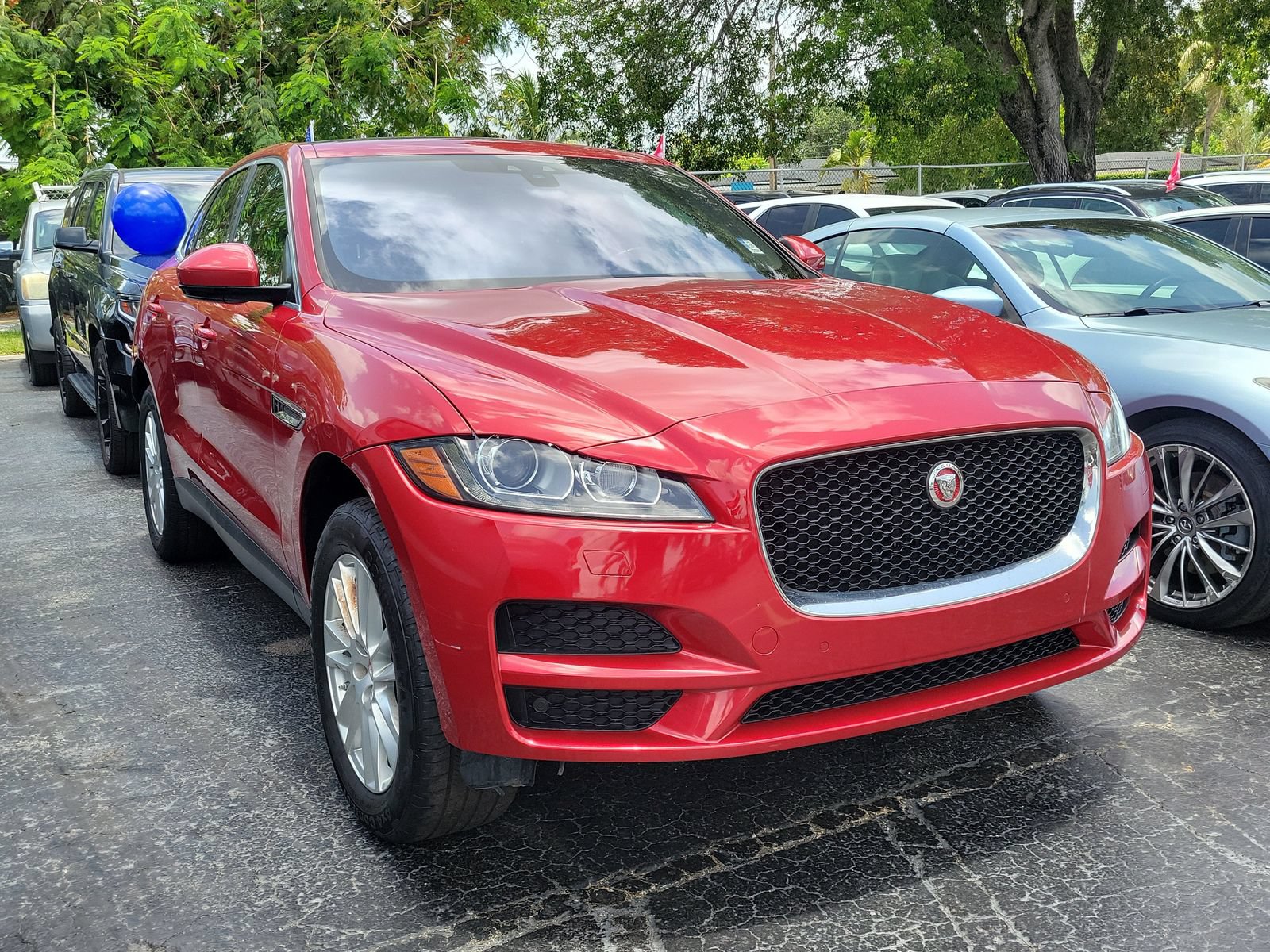 Used 2017 Jaguar F-PACE Prestige AWD/4WD image 3