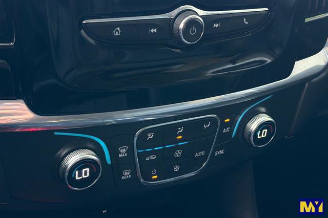 Used 2021 Chevrolet Traverse LS w/ LPO, Cargo Package image 28