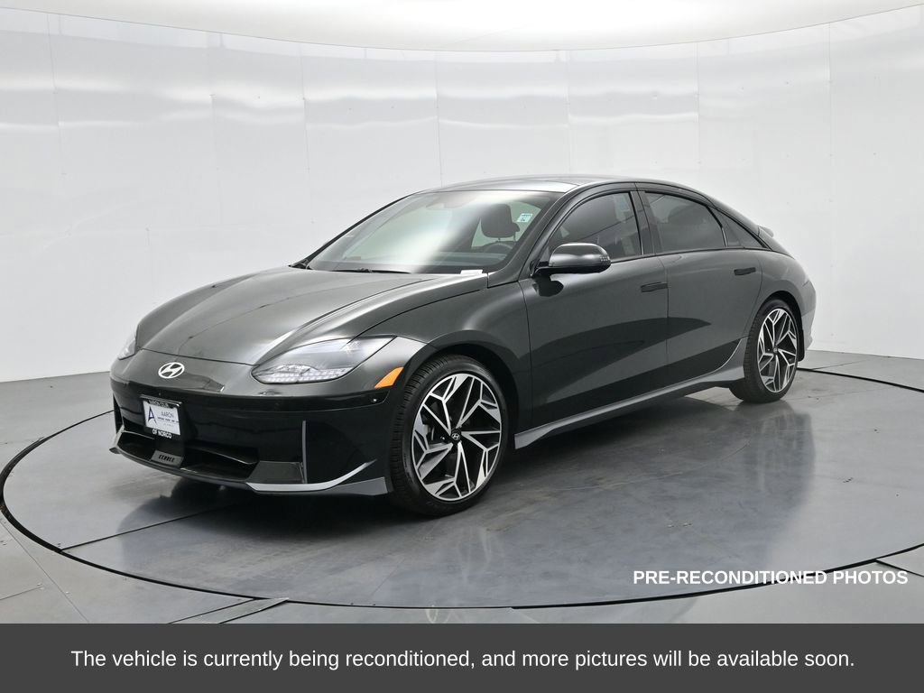 Used 2023 Hyundai Ioniq 6 Limited image 2