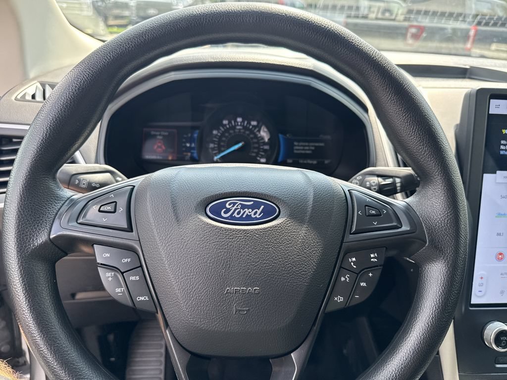 Used 2023 Ford Edge SE w/ Black Appearance Package AWD/4WD image 23