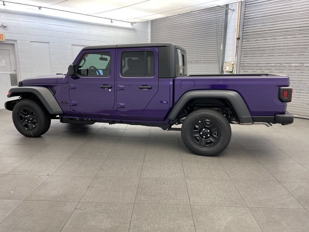 New 2026 Jeep Gladiator Sport AWD/4WD image 5