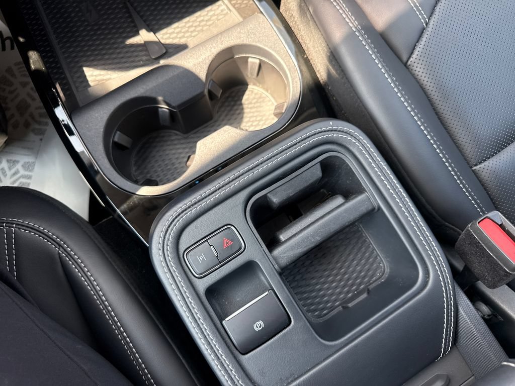 Used 2025 Ford Mustang Mach-E Premium AWD/4WD image 37