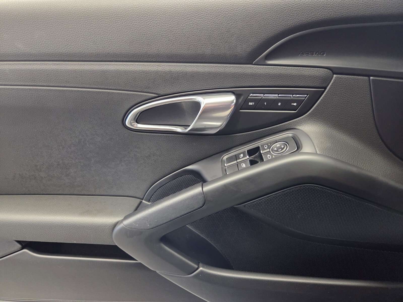 Used 2016 Porsche Cayman RWD image 15