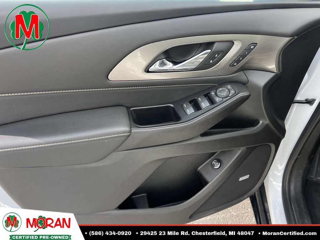 Used 2023 Chevrolet Traverse Premier w/ Redline Edition FWD image 15