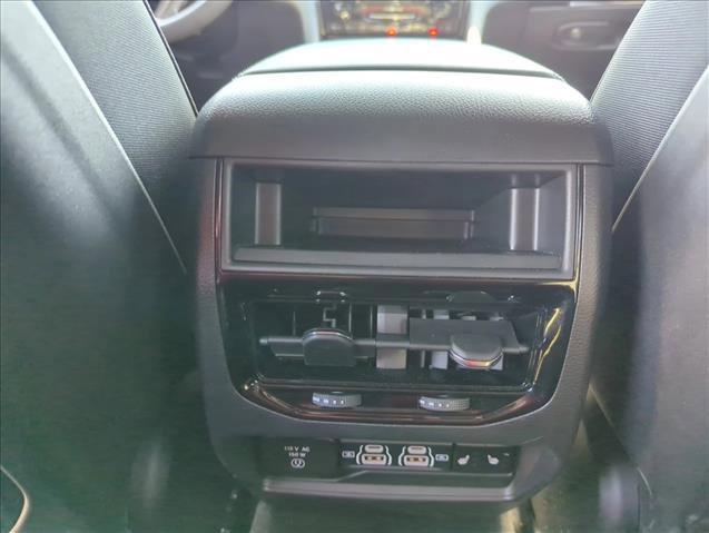 Used 2024 Jeep Grand Cherokee Limited w/ Trailer Tow Package image 19