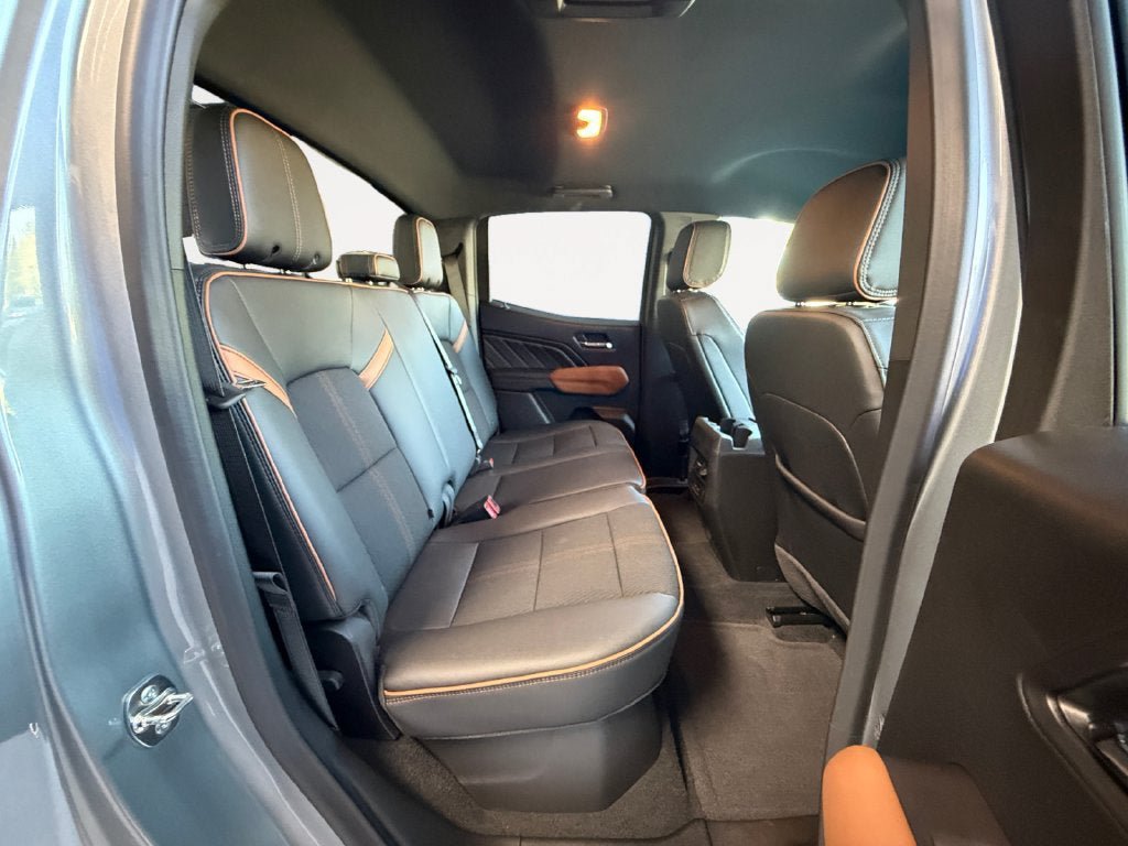 Used 2026 GMC Canyon AT4 AWD/4WD image 24
