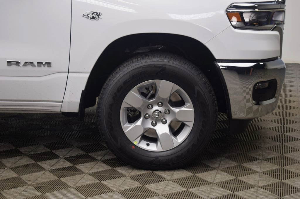 New 2026 RAM 1500 4x4 Crew Cab image 6