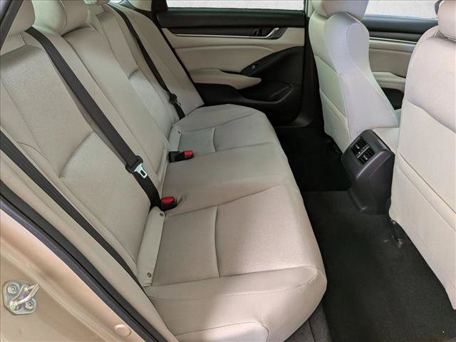 Used 2018 Honda Accord EX image 27