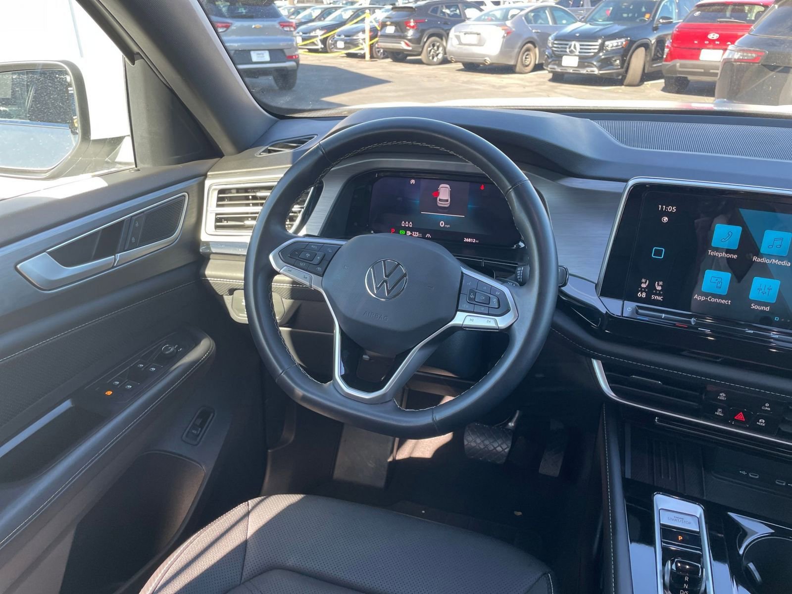 Used 2025 Volkswagen Atlas Cross Sport SE image 35