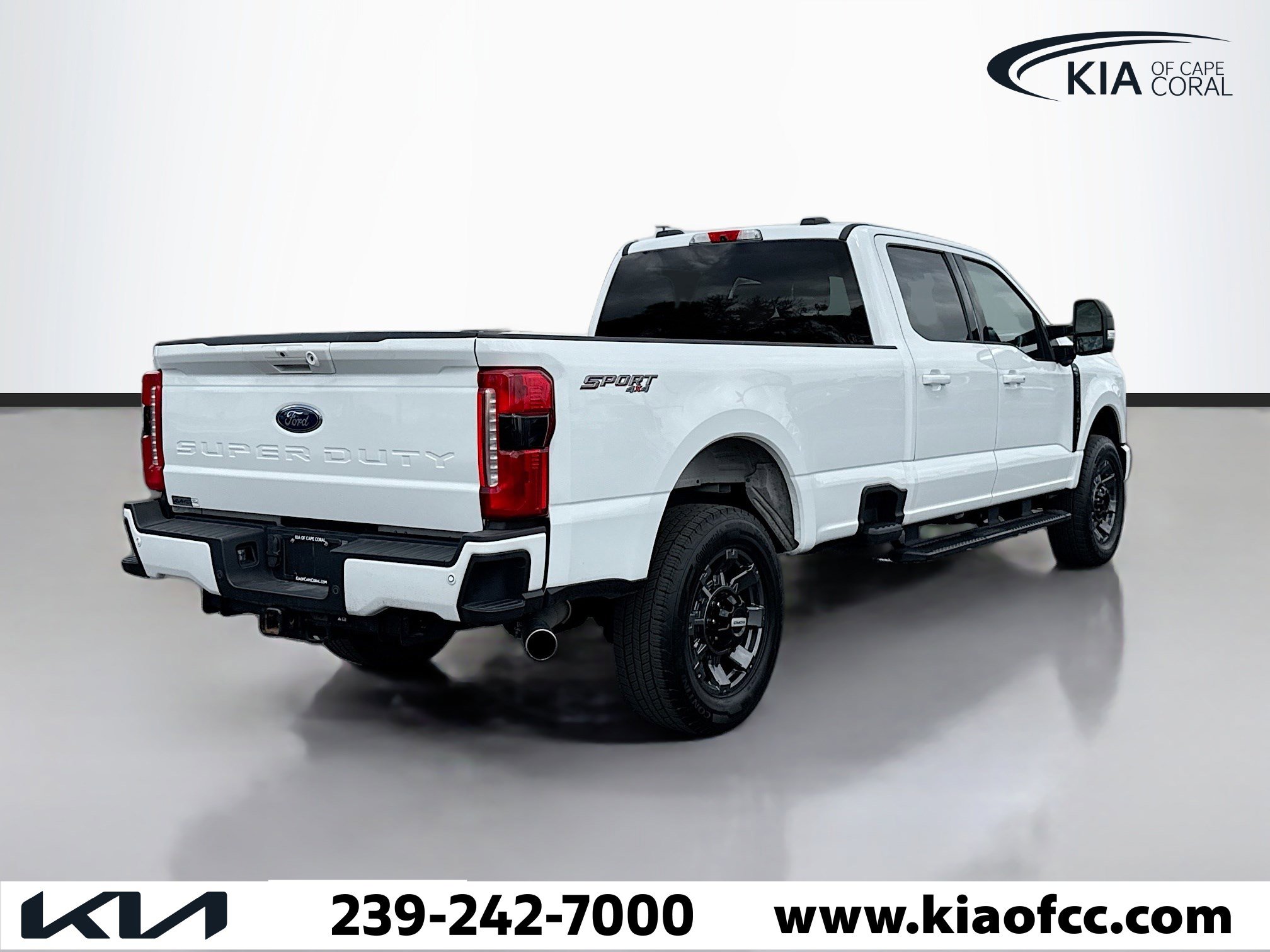 Used 2023 Ford F250 XLT w/ XLT Premium Package image 5