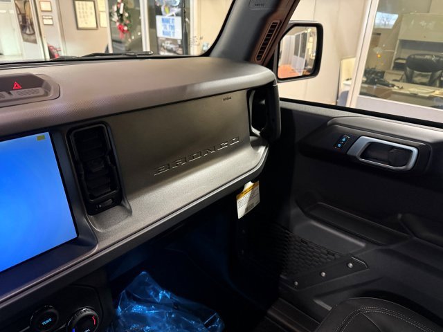 New 2025 Ford Bronco Badlands w/ Sasquatch Package image 17