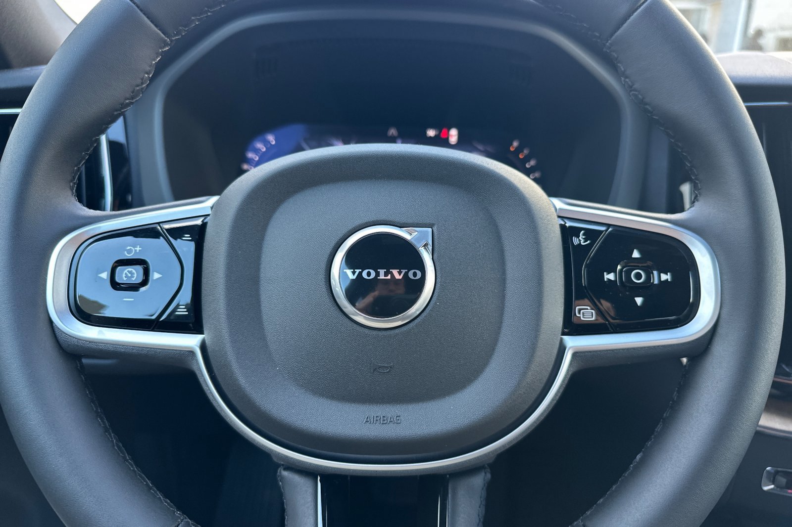 New 2026 Volvo XC60 B5 Plus w/ Climate Package image 21