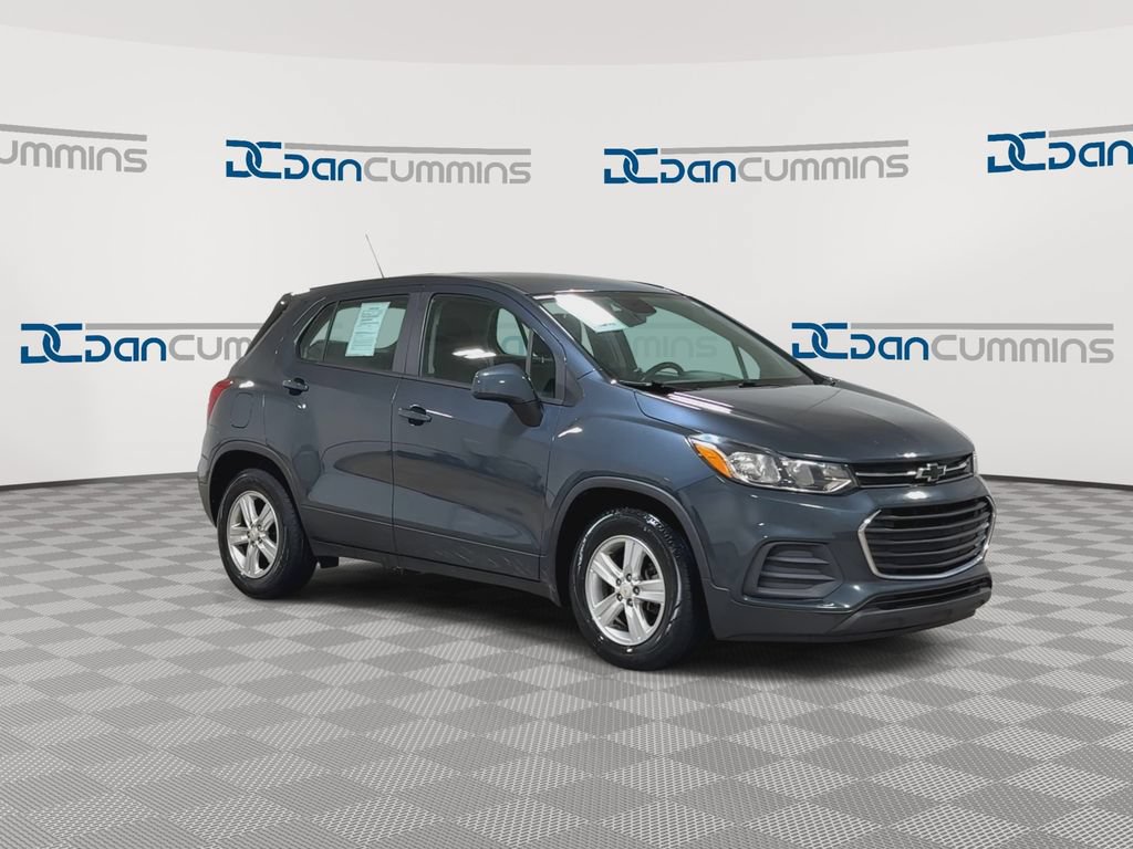 Used 2021 Chevrolet Trax LS FWD image 2
