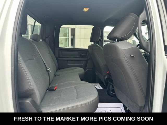 Used 2024 RAM 3500 Tradesman w/ Chrome Appearance Group AWD/4WD image 14