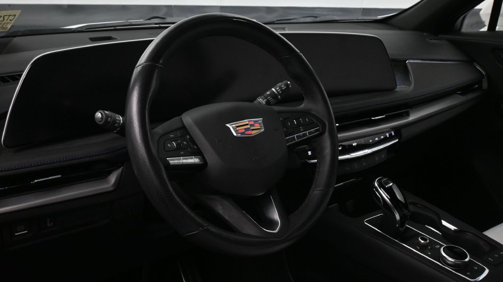 Certified 2024 Cadillac XT4 Sport FWD image 12