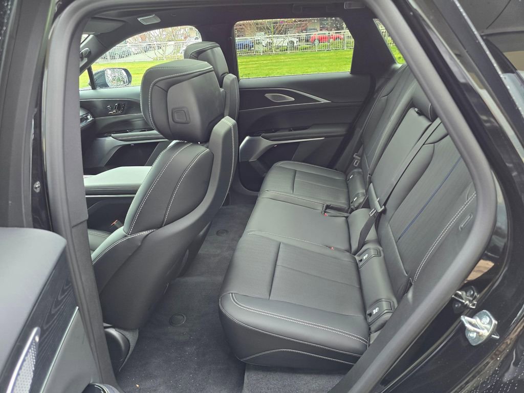 New 2026 Cadillac Lyriq Premium Sport image 16