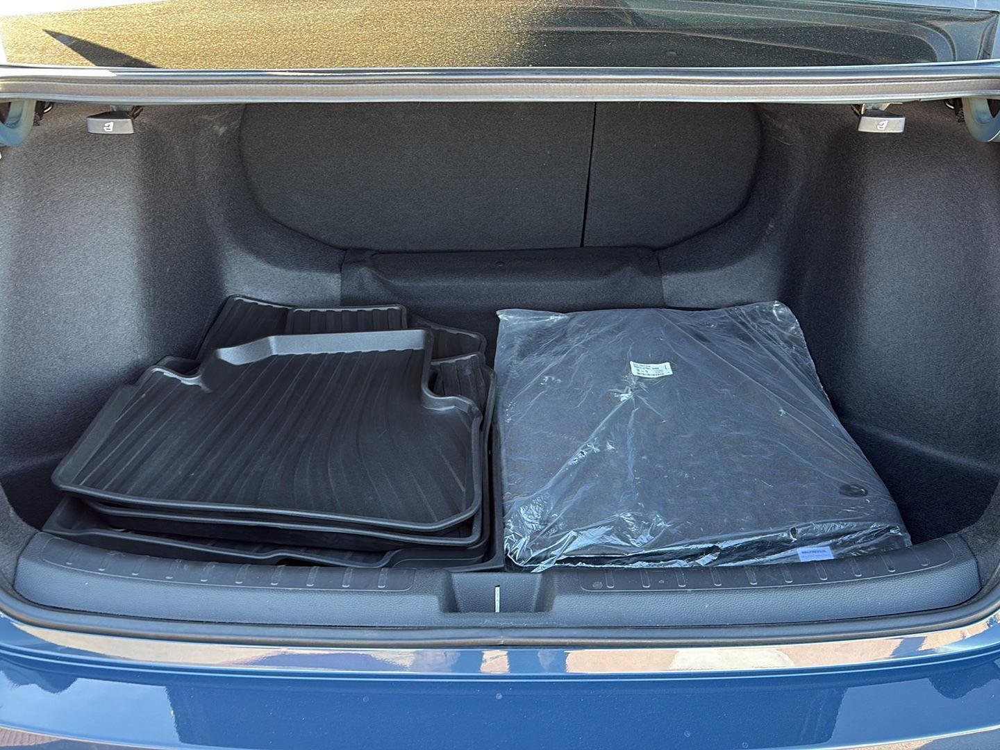 Certified 2025 Honda Civic FWD Hybrid Sedan image 8