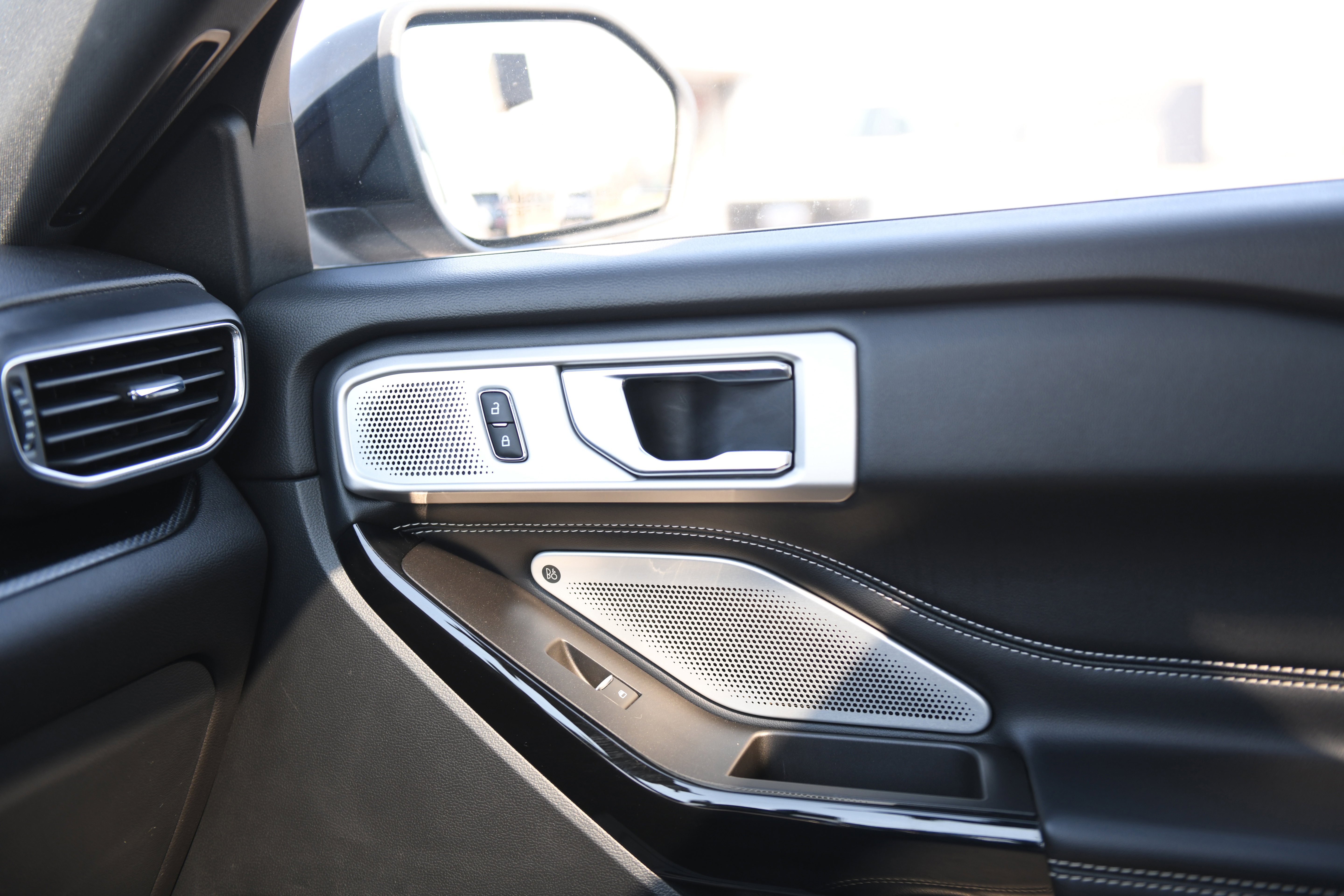 Used 2021 Ford Explorer ST w/ Equipment Group 401A image 24