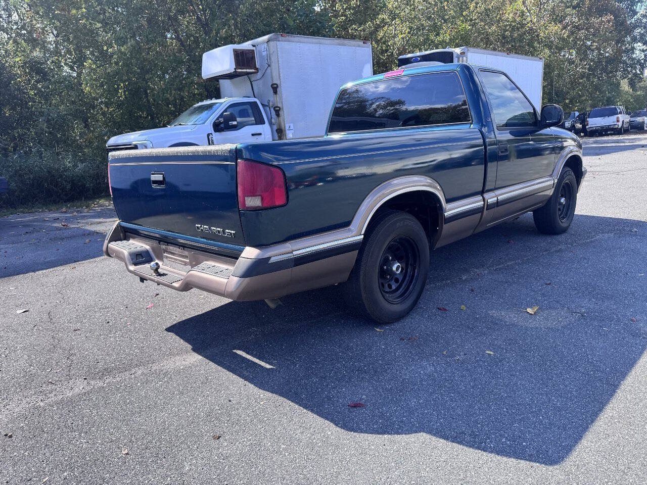 Used 1996 Chevrolet S10 Pickup LS RWD image 4