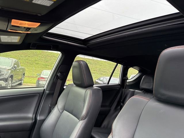Used 2016 Toyota RAV4 SE FWD image 12