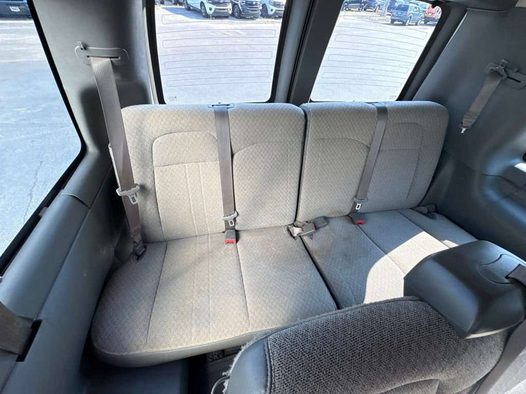 Used 2025 Chevrolet Express 3500 LS RWD image 15