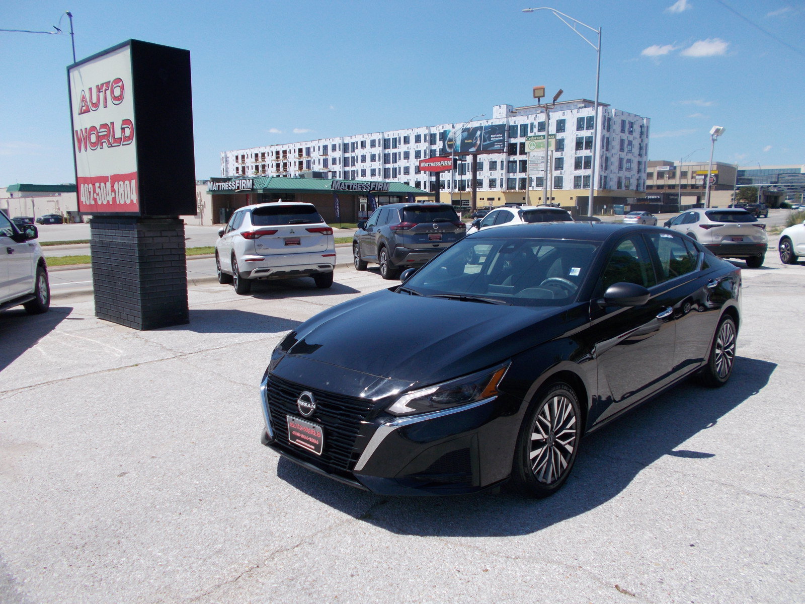Used 2024 Nissan Altima 2.5 SV