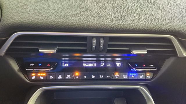 New 2026 MAZDA CX-90 Plug-In Hybrid w/Premium Sport AWD/4WD image 22