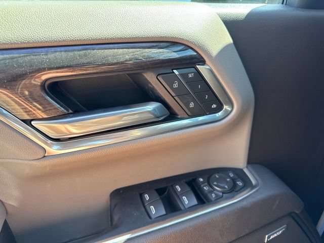 Used 2025 Chevrolet Silverado 3500 LTZ w/ LTZ Plus Package AWD/4WD image 22