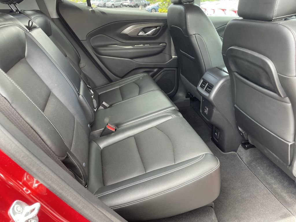 Used 2023 GMC Terrain SLT w/ Infotainment Package II AWD/4WD image 24