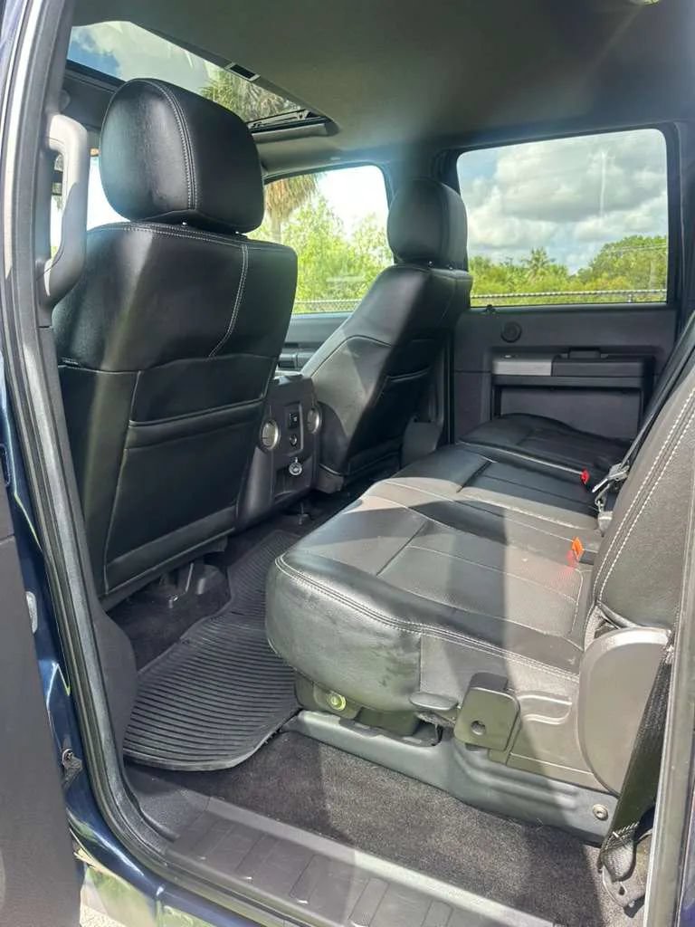 Used 2016 Ford F250 Lariat w/ Lariat Ultimate Package AWD/4WD image 13