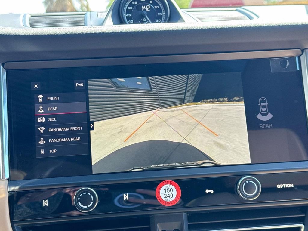 New 2026 Porsche Macan GTS image 28