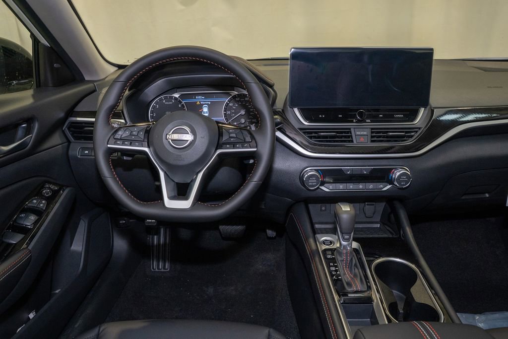 New 2025 Nissan Altima 2.5 SR w/ SR Premium Package image 6