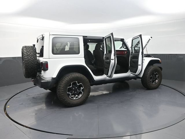 Used 2023 Jeep Wrangler Unlimited Rubicon w/ Cold Weather Group AWD/4WD image 36