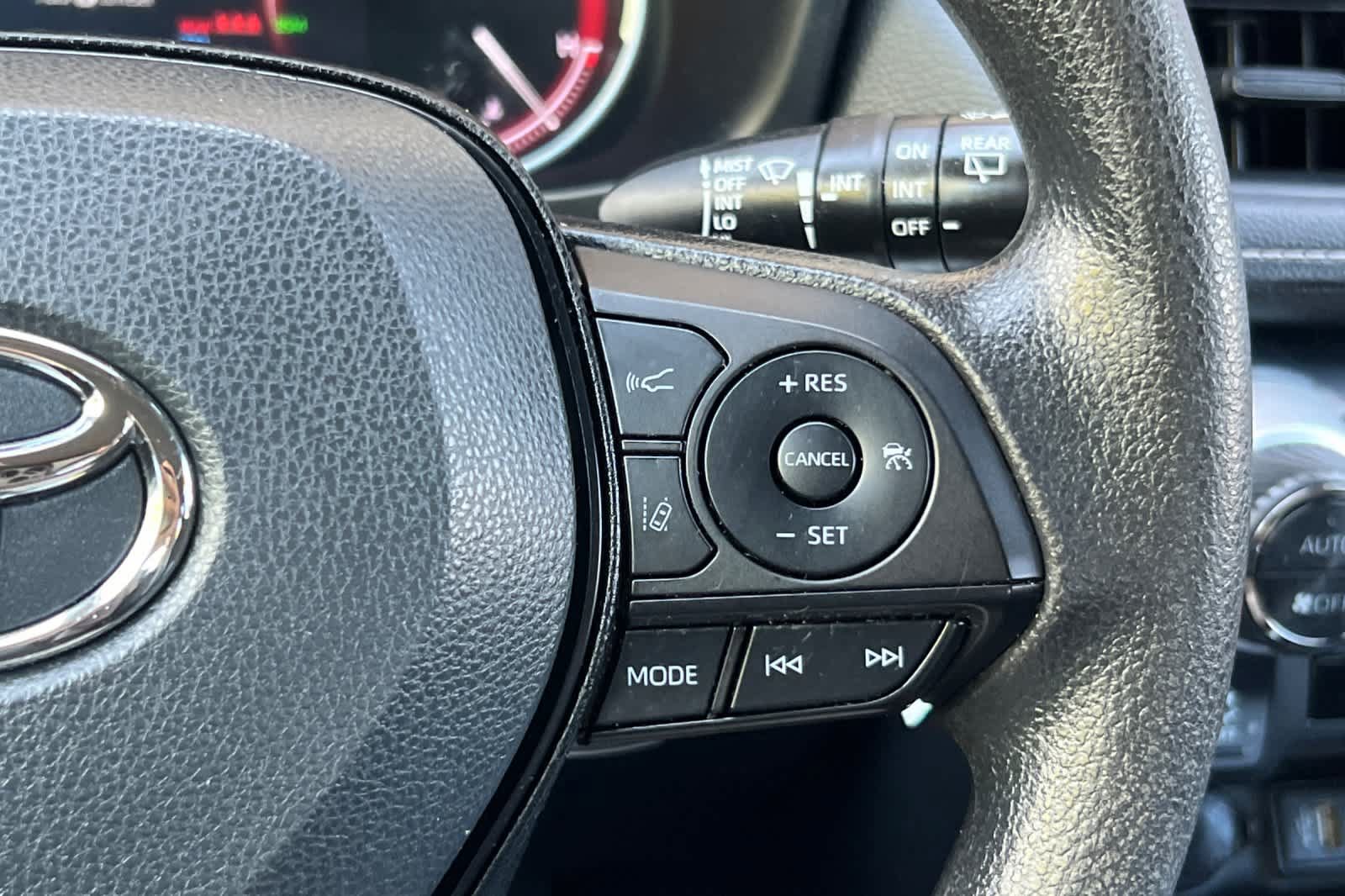 Certified 2023 Toyota RAV4 XLE AWD/4WD image 27