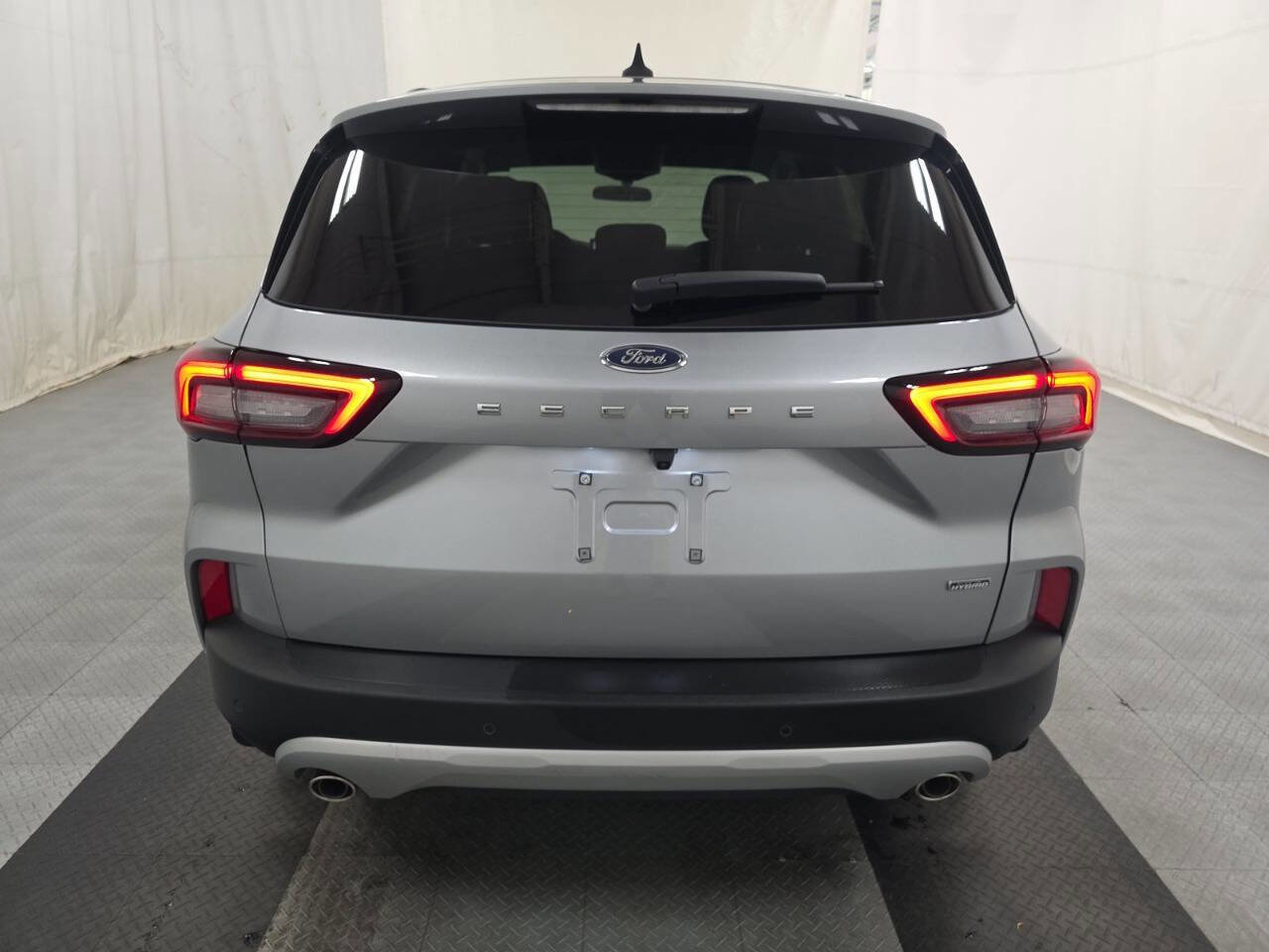 Used 2023 Ford Escape SE image 6
