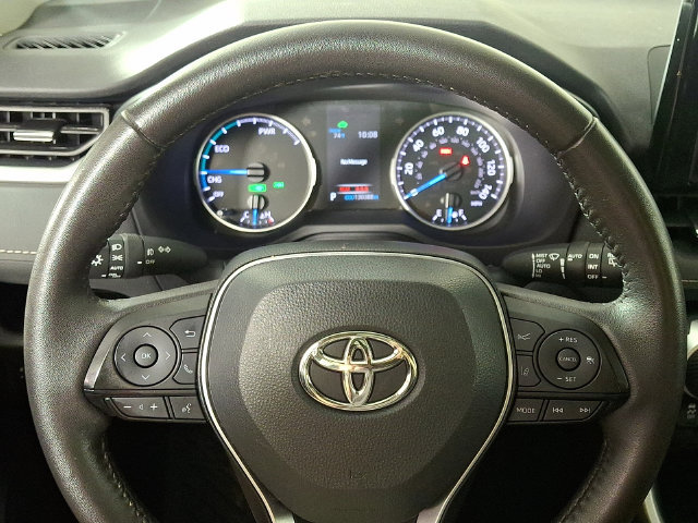 Used 2022 Toyota RAV4 XLE Premium AWD/4WD image 19