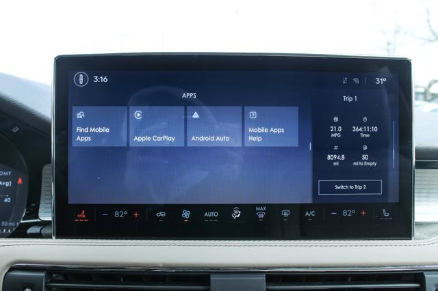 Used 2024 Lincoln Corsair Premiere image 21