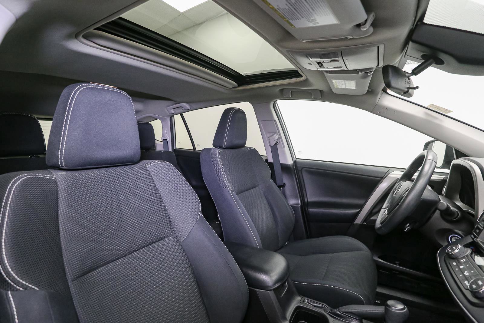 Used 2017 Toyota RAV4 XLE w/ Plus Special Value Package AWD/4WD image 18