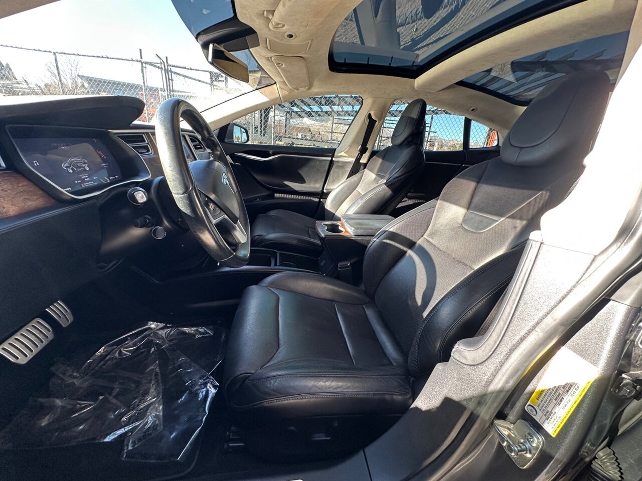 Used 2016 Tesla Model S P90D image 8