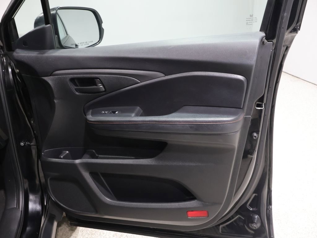 Used 2023 Honda Passport TrailSport image 23