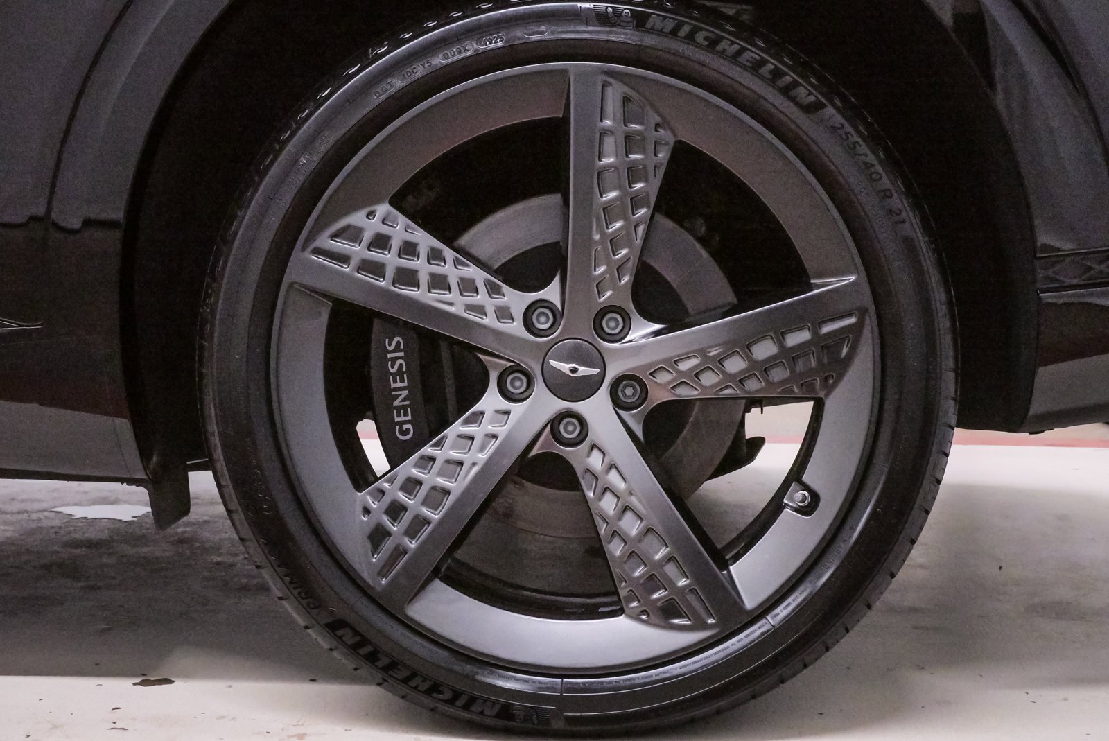 Certified 2025 Genesis GV70 3.5T Sport w/ Sport Advanced Package image 25