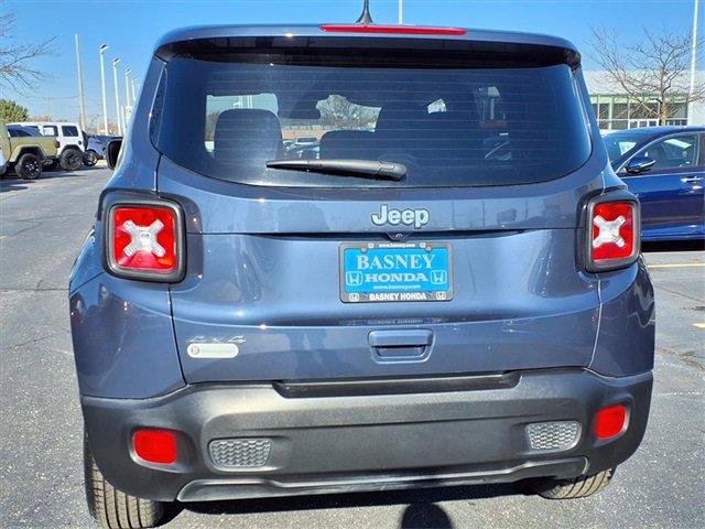 Used 2023 Jeep Renegade Latitude image 8